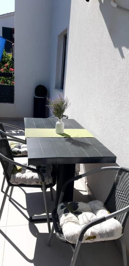 Apartmani Hermes Jadrija Eksteriør bilde